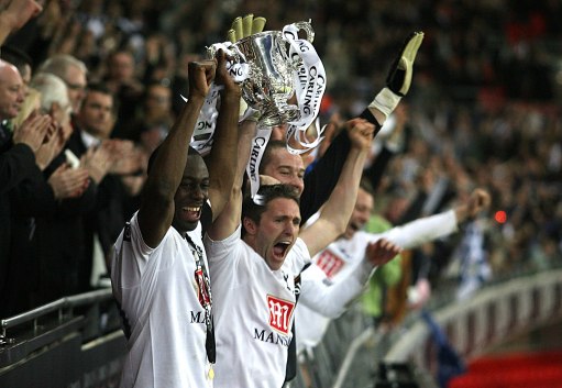 西甲：毕尔巴鄂竞技vs皇家马德里，圣马梅斯难挡银河战舰（西甲焦点战：毕尔巴鄂竞技主场战皇马，圣马梅斯难御银河战舰）