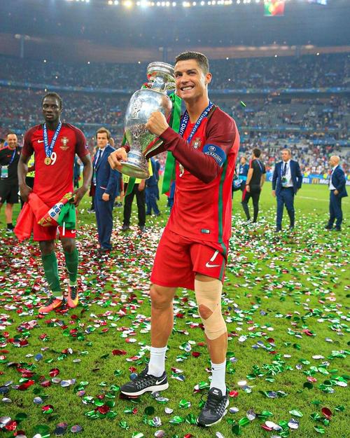 NBA战报：克尼佩尔21分7助，黄蜂111-86大胜猛龙