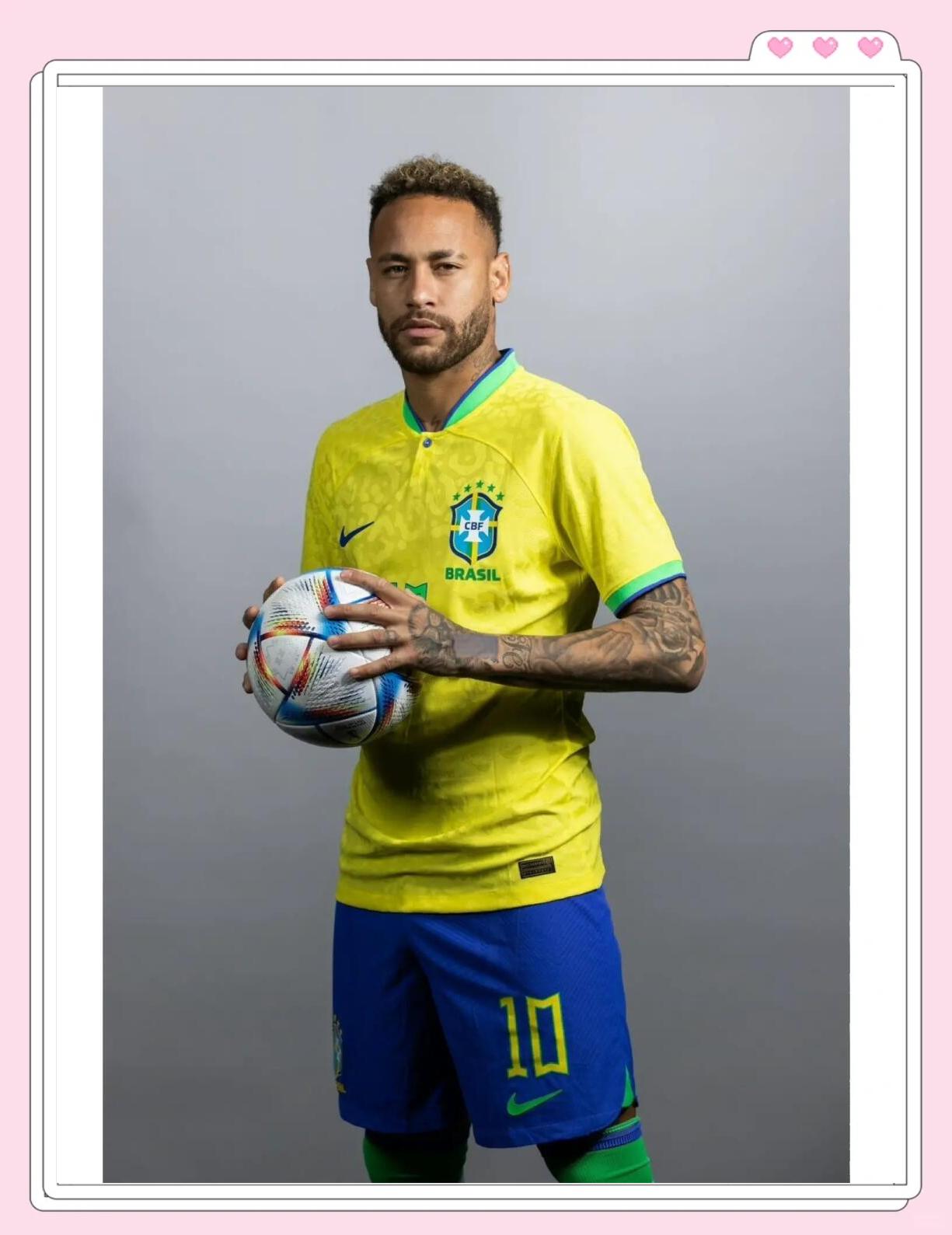 不给踢又不让走？阿莫林：梅努是曼联重要一员，冬窗不补强则留队（不上场也不放人？阿莫林：梅努是曼联关键成员，若冬窗无引援将留队）