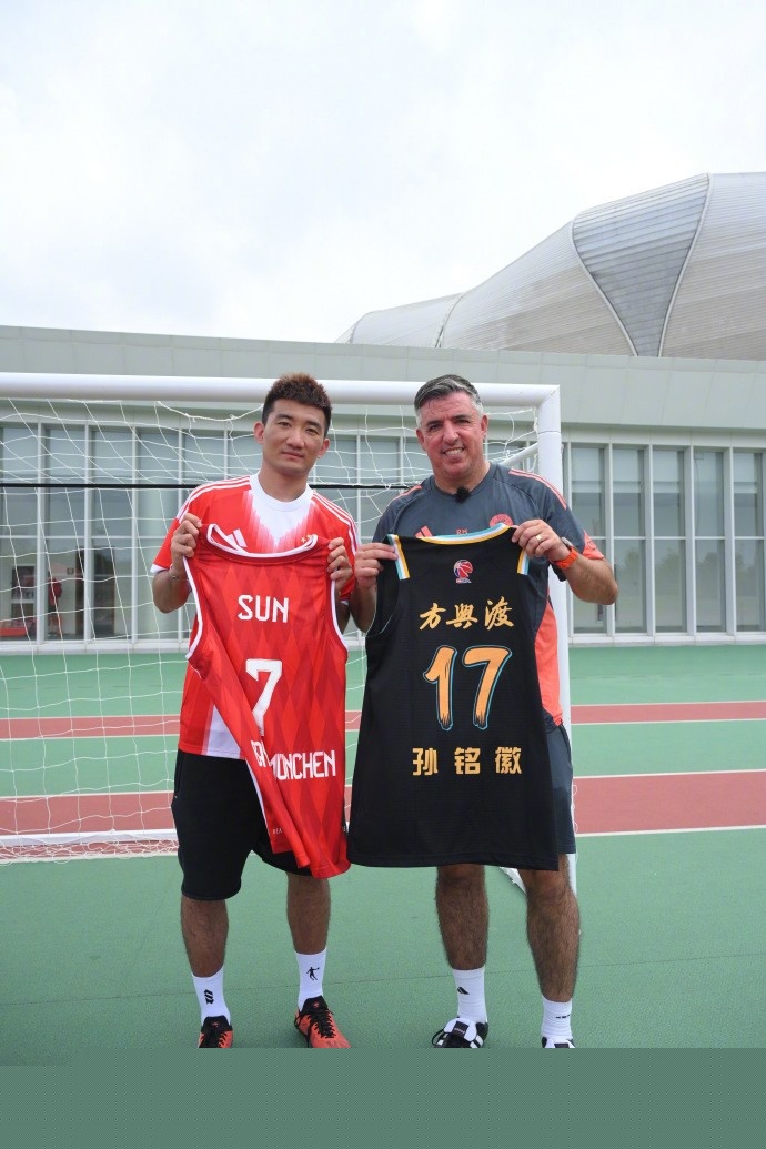 能否延续？ 拜仁自1987年在年度最后一场德甲主场比赛保持不败（拜仁年末德甲主场自1987年未败，纪录还能续写吗？）